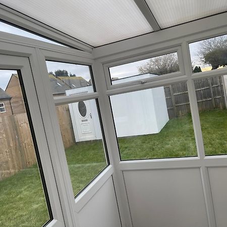25 Kentmere Approach Leeds  Exterior photo